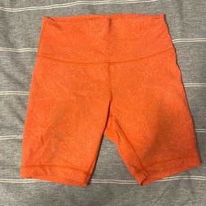 Never worn size 8 Lululemon wunder under shorts 8” inseam